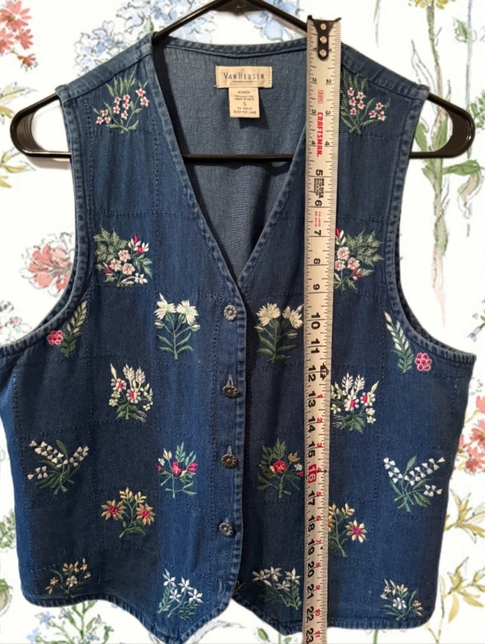 Wildfower Floral Embroidered Denim Vest by Van Huesen. Button Front. S. - Picture 7 of 8